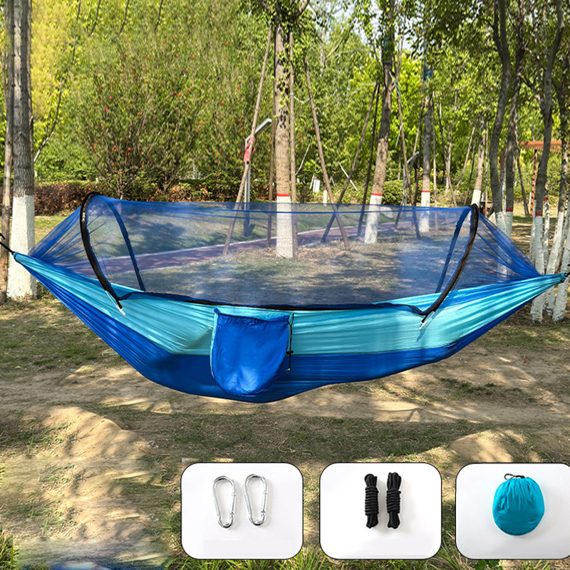 Hamaca al aire libre con mosquitera