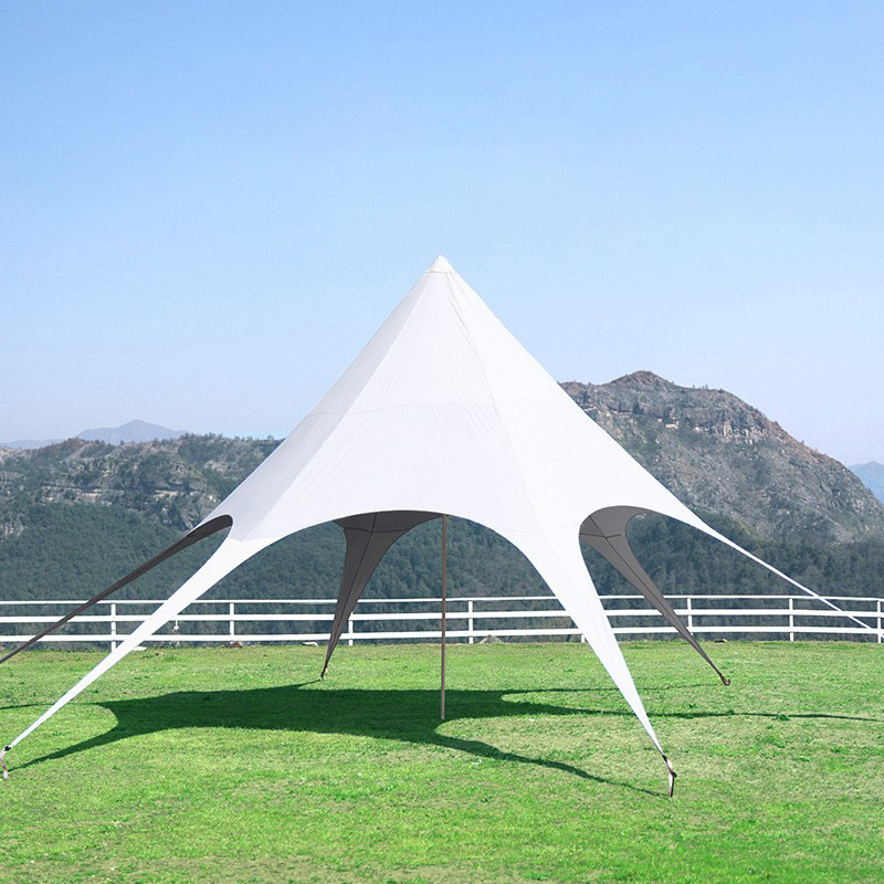 Toldo para acampar al aire libre