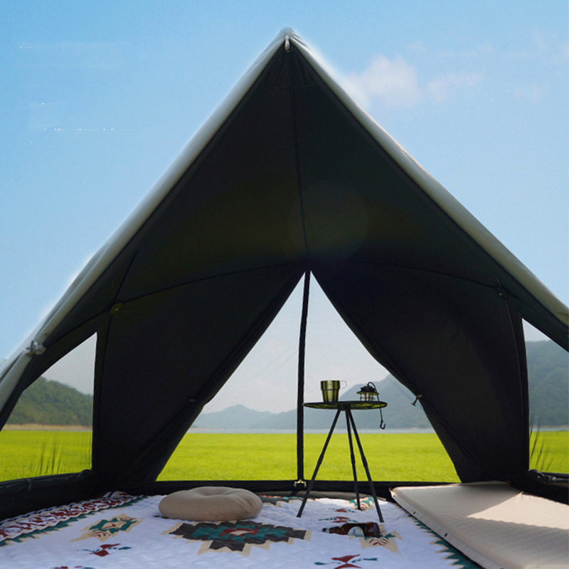 Tienda de playa automática triangular